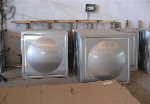 表面采用熱鋅防腐處理，美觀(guān)耐用，防止水質(zhì)二次污染，有益于人體健康